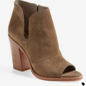 Tan Suede Vince Camuto Peep Toe Booties Size 7.5